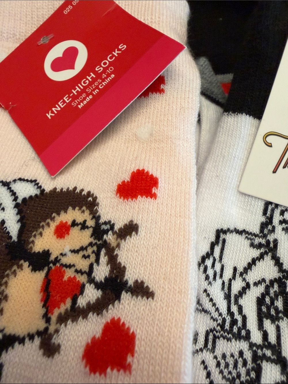 Sock It To Me Bundle of 8 Random Pairs - Picture 6 of 7